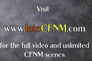 לעזאזל, תראה את הבייבי המקועקעת עם עקבים מלטפת זין בשירותים! 😈