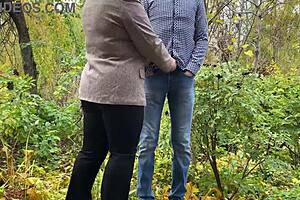 Мамочка, скажи, какие извращения мы можем устроить с этой сексуальной жирной жопой на улице?