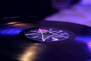 ele trocou a alma por sexo com uma entidade de outro mundo lady milf mario e qween invoca��o - estreia quente club