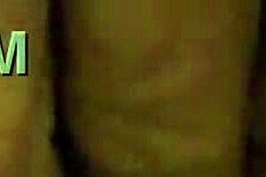 mature woman pees outdoors near keys lol