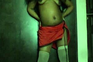 tatiana dances and undresses on stage