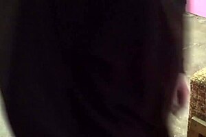 Molly száját keményen megbaszzák tévedésből vad jelenetben