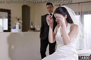 La mariée italienne Valentina Nappi se fait plugger le cul le jour de son mariage