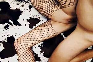 Milf wife fucks in lingerie 😏