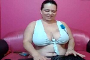 watch these mature latinas on webcam in free milf porn videos