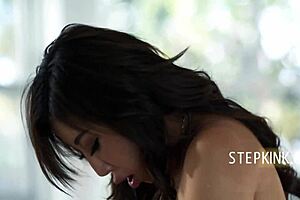 Isteri Asia selingkuh puki dipukul kuat oleh ipar