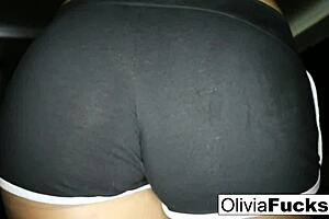 i'm teasin my pussy in the shower, so sexyyy