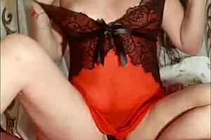 valerysima masturbates on cam for her fans