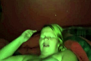 Creampie MILF in Her Pussy