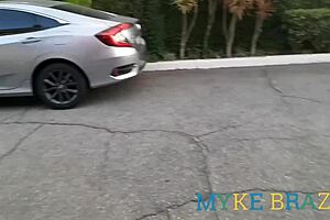 quando eu cheguei na suíte a acompanhante muito gostosa e rabuda já estava me esperando na cama tomei um banho e peguei ela de quatro bem gostoso e dei uma gozada bem gostosa dentro da boca dela ines ventura