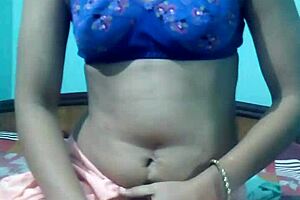 kavita slowly removes her dress on webcam 😊