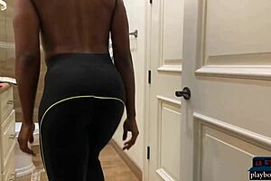 Ana Foxxx, hot black milf, fingers herself wild at home! 😍