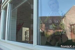 Damn! Cheating British Milf Lady Sonia Shows Off Her Huge Natural Tits!