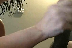 milf sucking that big black cock, so good! 😋