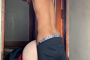 I got a quickie with a monster cock before my assignment.