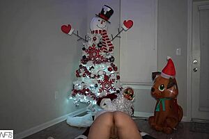 mandi may fucks and sucks santa claus big bbc