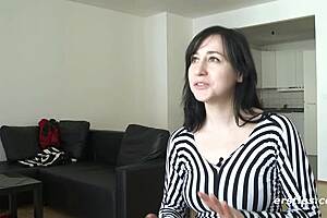 Brooklyn draži svojo kosmato režo solo! 😍