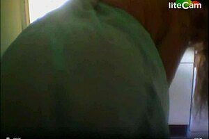 Big Tits Milf Shows Off Her Huge Breasts Intensely