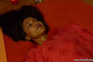 Wet Pussy Massage With Fingering 😍