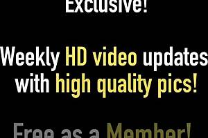 Femdom asiatique Maxine X domine son jouet sexuel en donjon