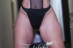 Jada Stevens' Sexy Milf Ass