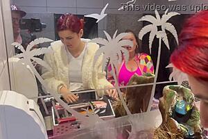 O Bar Com Calcinhas Penduradas No Teto Creampie Assfucking