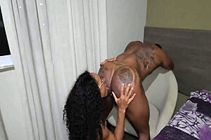 Az első bareback lovaglásom ezzel az óriás faszos sráccal volt.