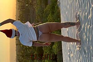 Ele Pegou A Mamãe Noel Se Masturbando Fez Ela Gozar Gostoso Assista Completo No Cassiflix