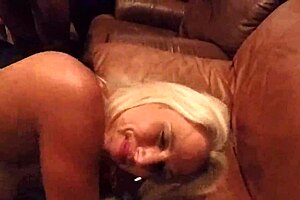 Two strangers fucking hot! Oh yeah, watch them go!