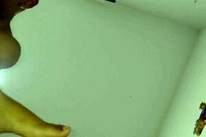 Κυρτή νοικοκυρά κυριαρχεί νέο μαθητή με υγρό χάλια πιπίλισμα και χοντρό κώλο που αναπηδά!