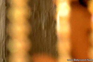 Check out this sexy and sensual Indian babe dancing