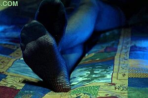 housewife's perfect toes peek through nylon fishnets in sexy fetish scene