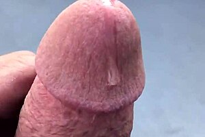 wanna see this mature tits hot day?