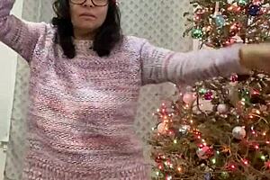 anna maria, that mature latina christmas special