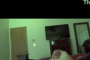 מהר, בזמן שאבא חורג מתקלח, הלנה פרייס נהיית נאחזת חלק 1