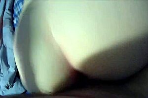 Milf Shows Off Her Sexy Bubble Butt Ass.