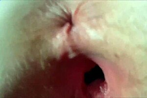 Milf Shows Off Her Sexy Bubble Butt Ass.