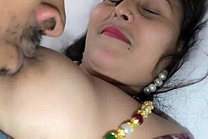 One-Night-Stand wird wild in abgelegener Berghütte. Überraschende Begegnung entfaltet sich.