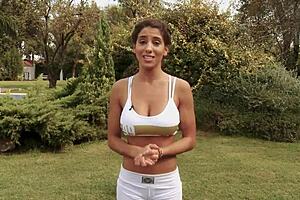 Cinthia Fernandez Arm Exercise In Body Secrets