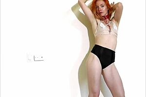 juls does slow burlesque yoga