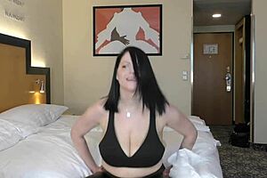 i can't get over shione cooper's huge natural tits bouncing wild
