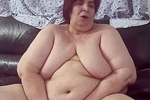 Coolmarina's Hairy Pussy Gets Vicious Fucking!