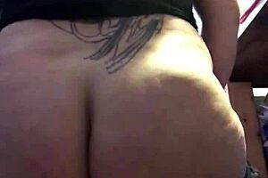 Allargo Il Mio Culo per un Grande Giocattolo in una Sessione Intensa!