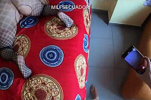 mi vecino de 19 años me ayuda a hacer porno, limpiando la orina con la lengua – milf con big ass