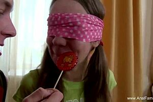 Having an anal deep sex session with this milf, ending with a big cumshot 😏