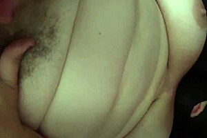 Atrapé a Mi Madrastra en Cam Oculta Usando Mi Vibrador