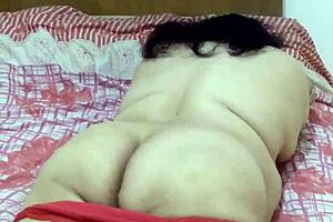 هاورني هاوية بي بي دبليو تتحرش باستمناء منفرد قريب