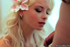 Fellucia's blowjob style is incredible with handjob and cumshot!