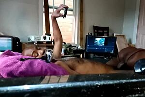 is that thot in texas really handling a homemade ebony threesome?