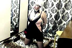 hey, ever seen a mature bitch like aimeeparadise trained for orgasm deprivation?